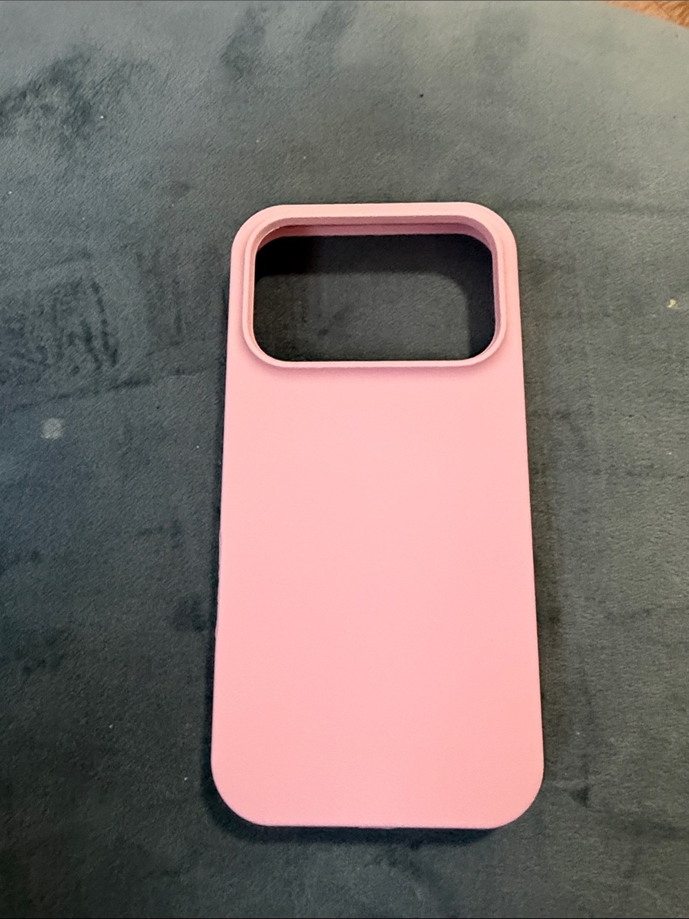 Pink Silicone Phone Case 

REASONABLE OFFERS ACCEPTED